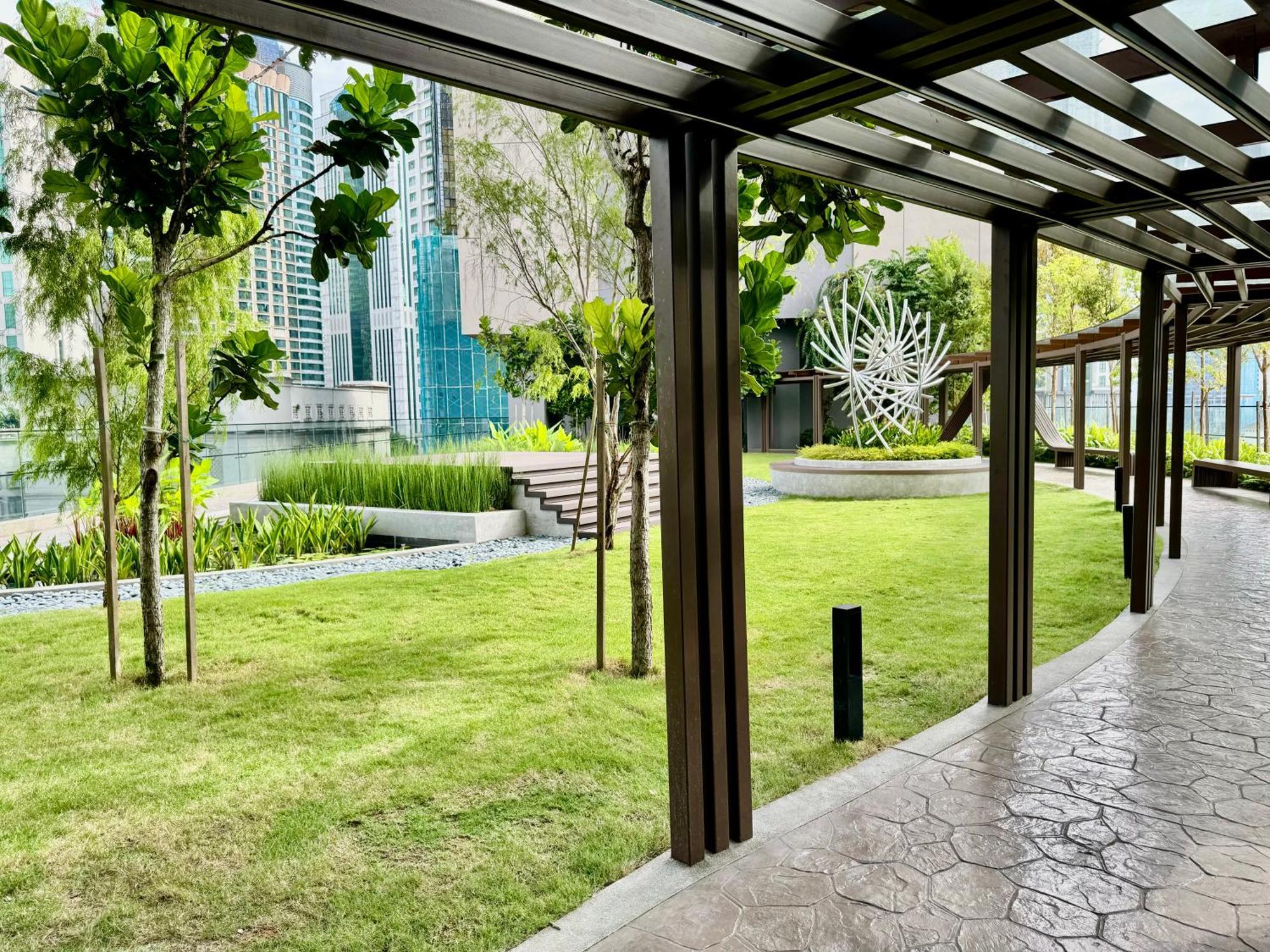 Klcc Suites At Axon By Skypool Kuala Lumpur Exterior photo